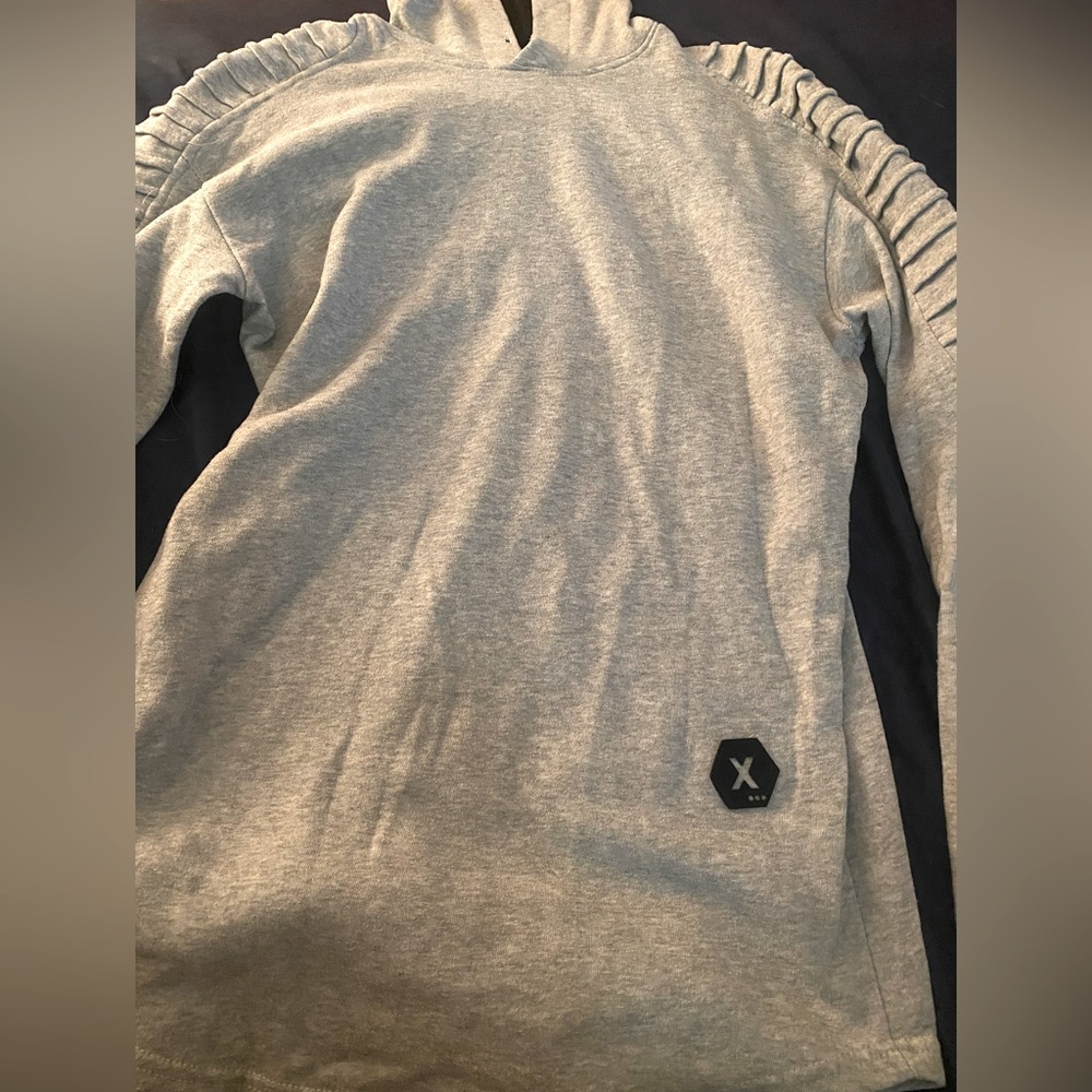 Gray sweatshirt